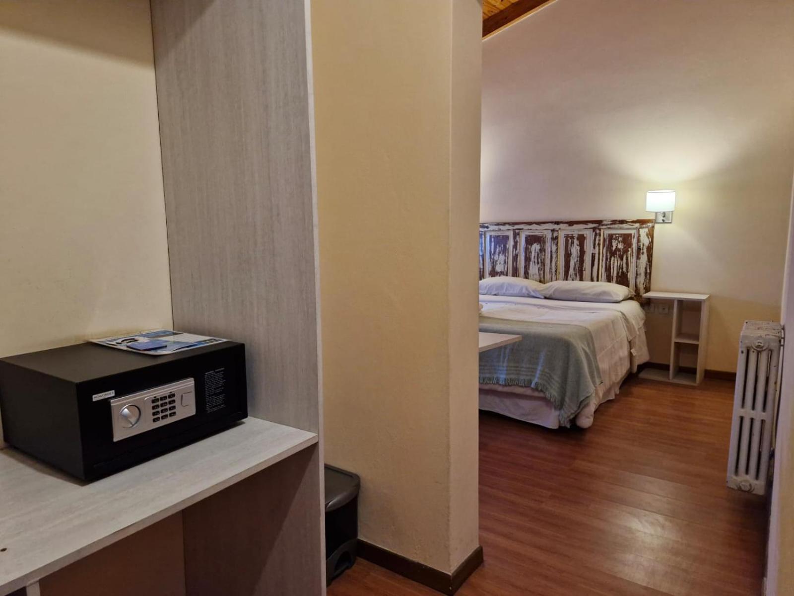 Hotel Faro Serrano